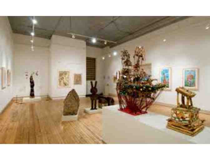Intuit - The Center for Intuitive and Outsider Art Package