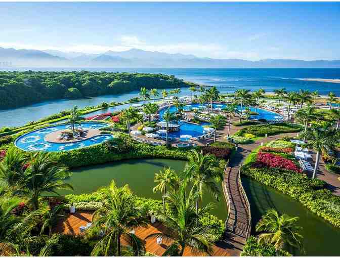 Vidanta Resorts: 7 night stay in a Grand Mayan Master Room at a choice of 4 locations