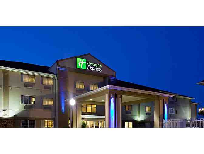 Overnight Stay with Dinner in St. Joseph, Michigan Overlooking Lake Michigan