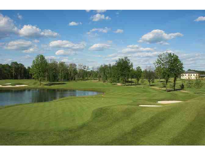 1757 Golf Club - A foursome with carts