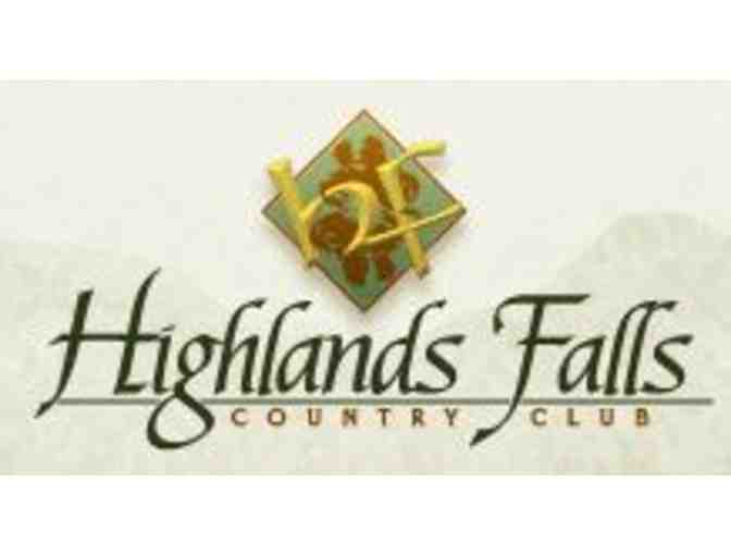 Highlands Falls Country Club - One foursome with carts