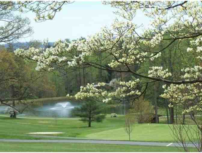 Hendersonville Country Club - One foursome with carts