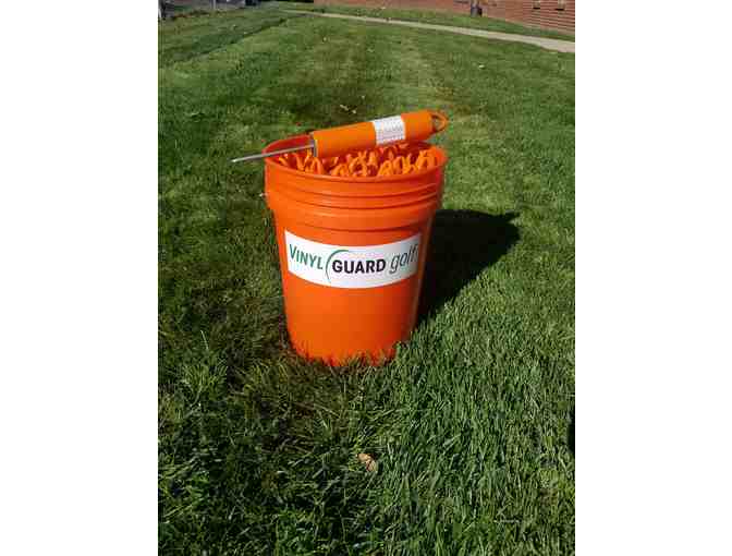 25 High Visibility Directional/Safety Stakes in Carrying Bucket plus Polypropylene Rope