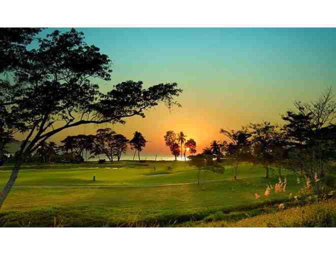 La Iguana Golf Course - One foursome with cart