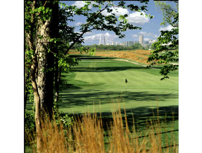 Gateway National Golf Links - a foursome with carts