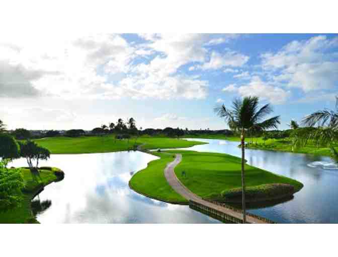 Kapolei Golf Club - a foursome with carts