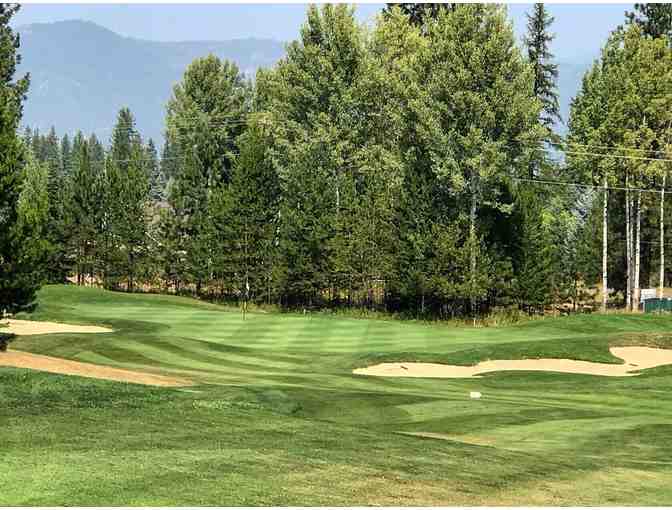 Cabinet View Golf Club - golf for four with carts