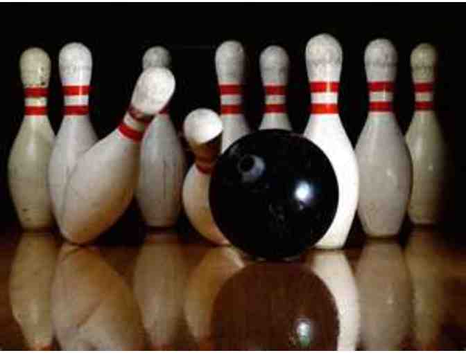 1 Bowling Family Pass & $20 Tastee Freez Gift Certificate
