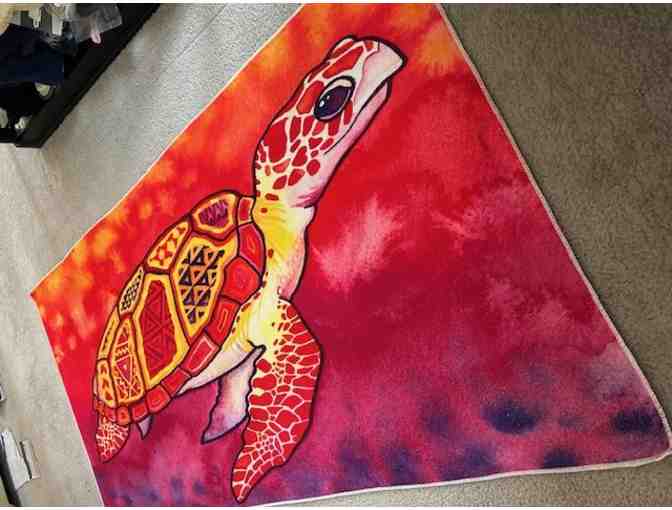 1 TURTLE TOWEL: Red, Microfiber - Photo 2