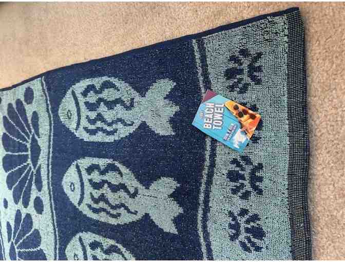 BEACH TOWEL (Fish): Reversible (Oversized) - Photo 2