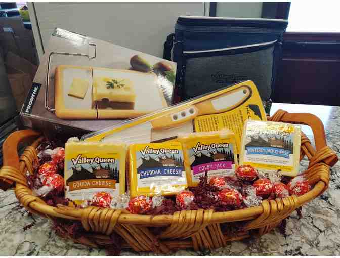 Cheese Lovers Delight Basket - Photo 1