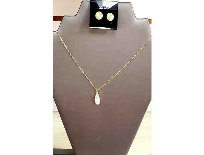 Gold &amp; Green Druzy Necklace &amp; Earring Set - Photo 1