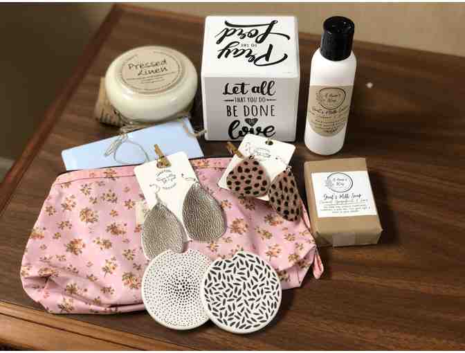 Sugar Alley Gifts & Goods Gift Basket