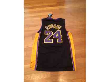 Kobe Bryant Los Angeles Lakers Signed Jersey