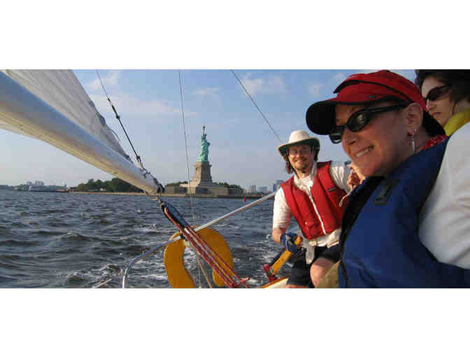 Sail Away: Sailing Lessons at Manhattan Sailing School