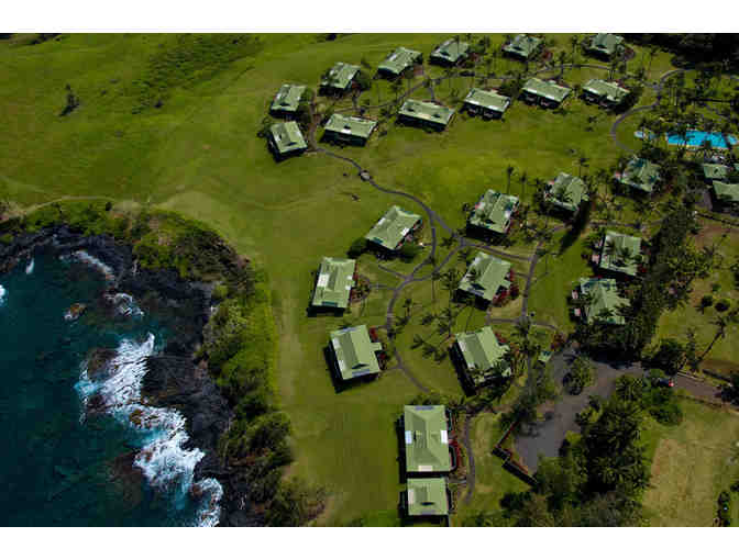 One night stay in an ocean bungalow at Travaasa Hana (Maui)