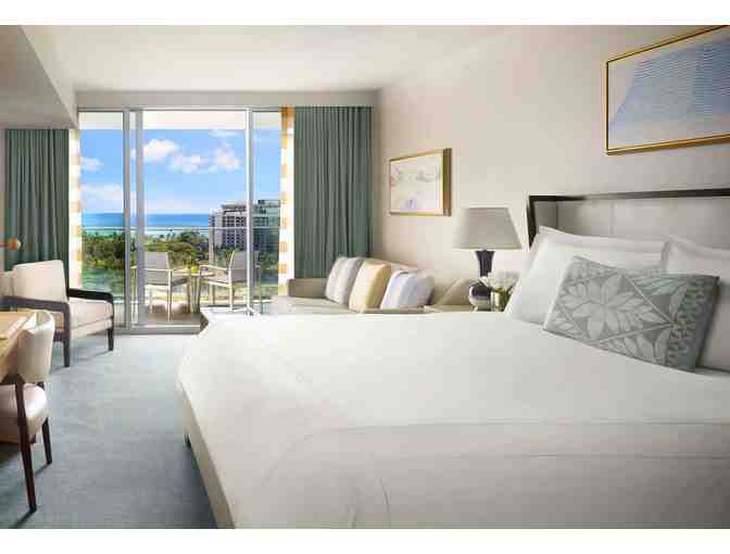 Two night stay at the Ritz-Carlton Residence in Waikiki (Oahu)