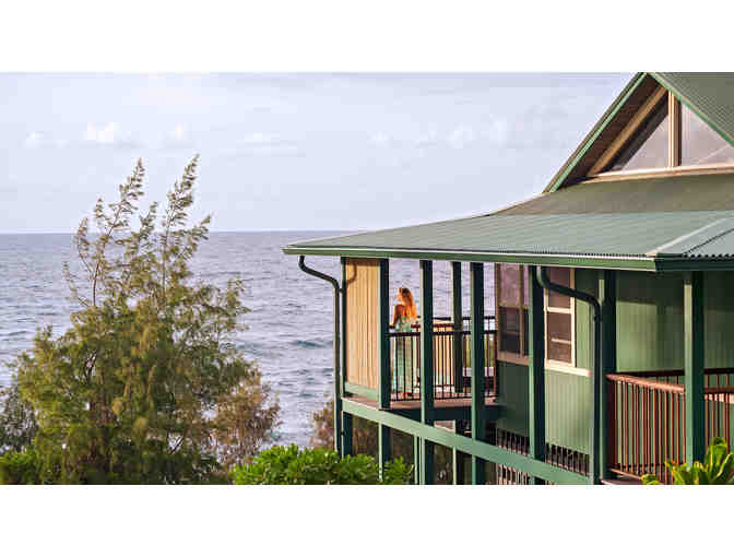One night stay in an ocean bungalow at Travaasa Hana (Maui)