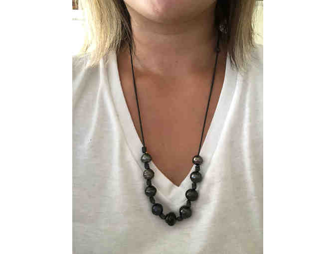 Jewelry: Knotted adjustable Tahitian pearls necklace by Kaniwai