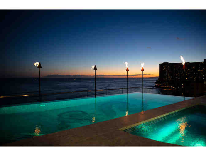 One Night Stay at Espacio The Jewel of Waikiki (Oahu)
