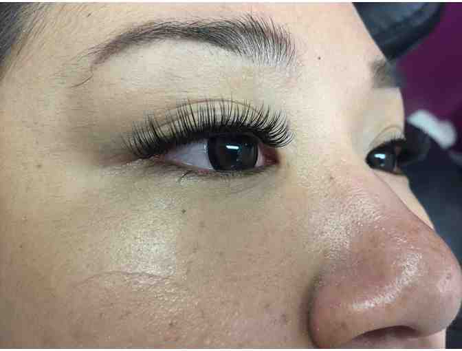 New Set of Eyelash Extensions by Linda at Ooh La Lash (OAHU)