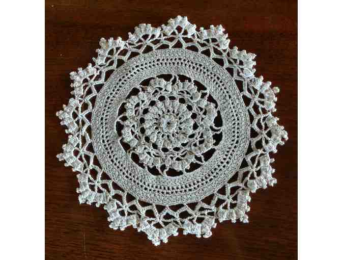 Two-Toned Doily Set
