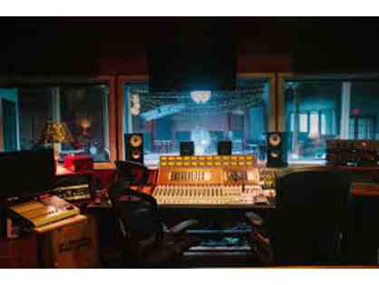 Be a famous recording artist with a real music producer-No Exp Given