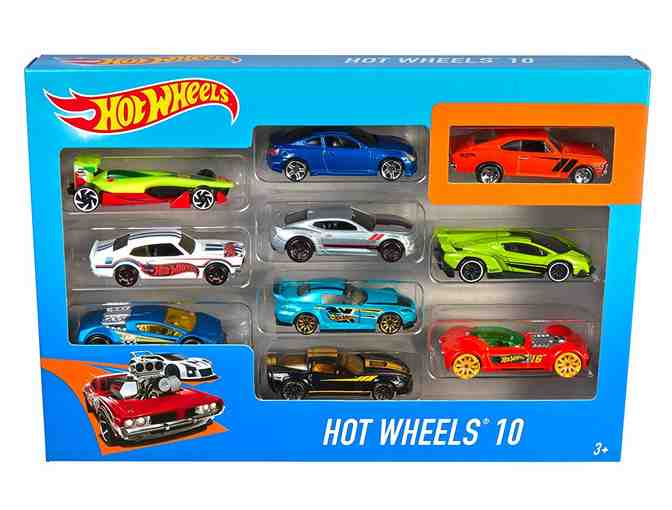Hot Wheels Double Sided Toy Storage Case with Hot Wheels Set