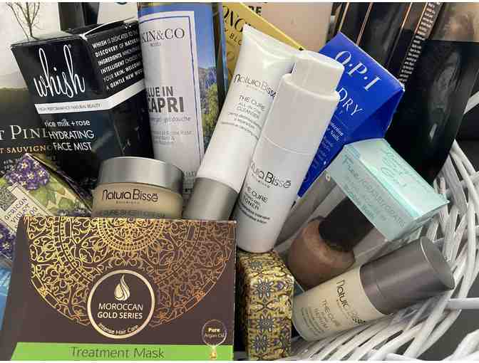Beauty Collection Basket