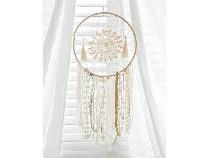 Magpies Nashville Gift Card and Dream Catcher!