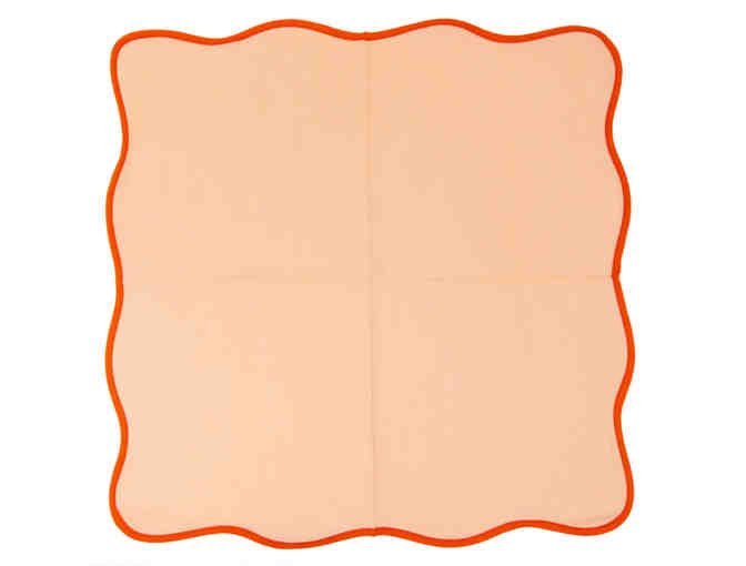 Modafleur linen set including tablecloth and (8) napkins