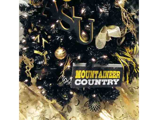 'Go Mountaineers!' Appalachian State University Christmas Tree, Team Pride