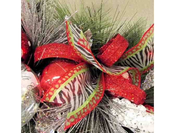 $275 Salon & Day Spa Gift Certificates, Plus Beautiful Christmas Wreath!