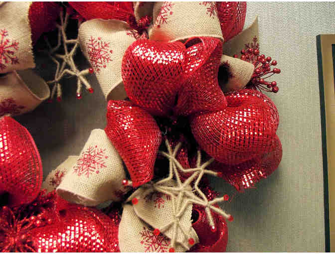 A Starry Red Christmas Wreath