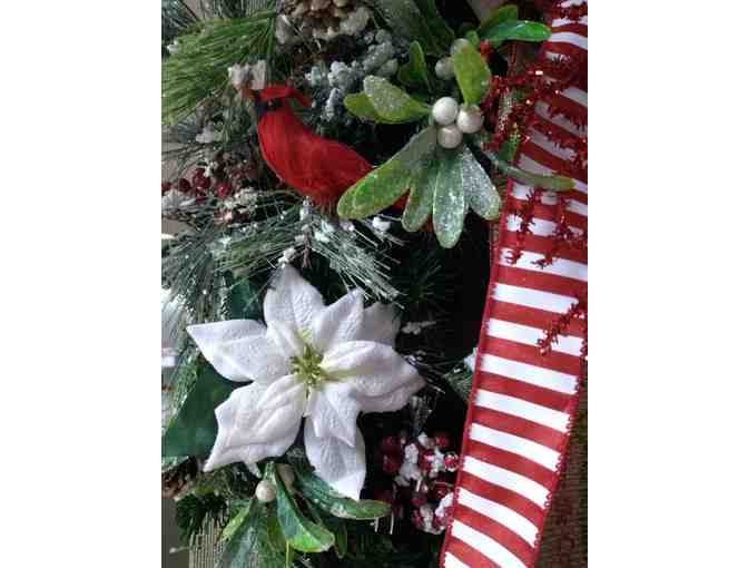 Cardinal Splendor Christmas Wreath