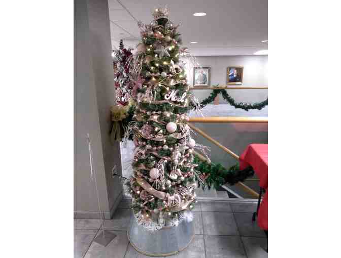 An Elegant Christmas, Beautiful Christmas Tree! - Photo 1