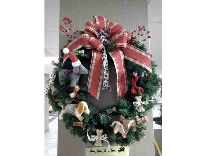 Canine Christmas, a Wreath for Animal Lovers! - Photo 1