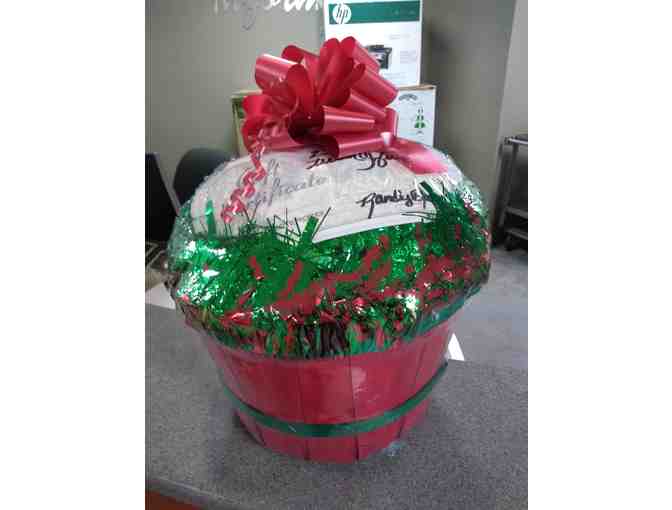 $25 Randy's Produce Gift Certificate and Holiday Basket - Photo 1