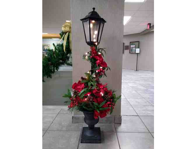 The Lamppost Light of Christmas