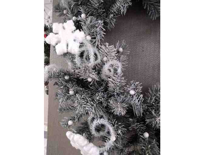 A Very Wintry Christmas Wreath