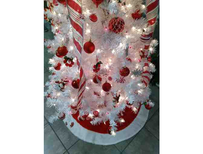 A Candy Cane Christmas Tree - Photo 4