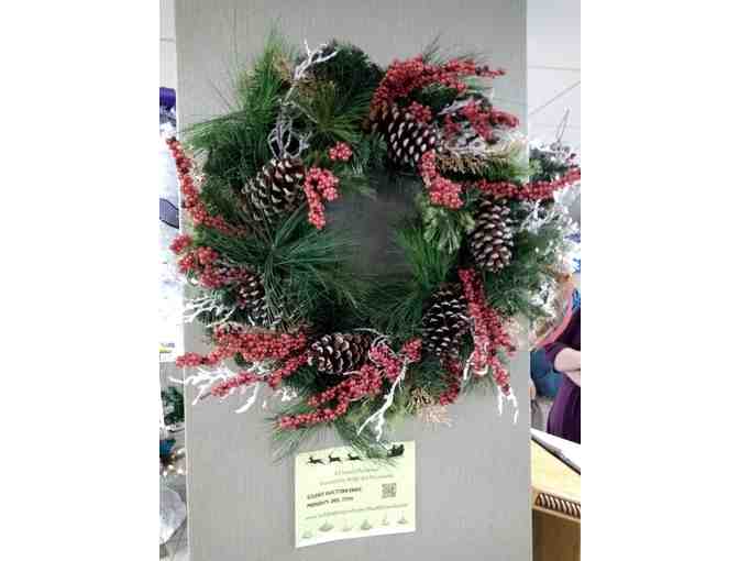 A Cheery Christmas Wreath - Photo 1