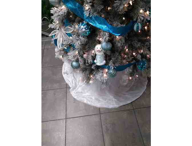 Angels Among Us, Full Size Christmas Tree