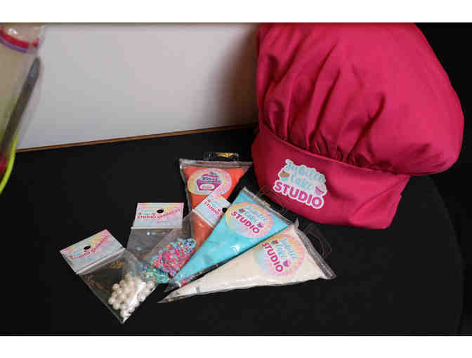 Jubilee Cake Studio Ultimate Cake Box