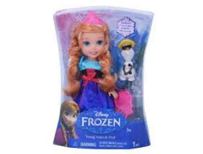 Exclusive SIGNED Disney Frozen Set - Young Anna Doll, Travel Trunk & Makeup Set