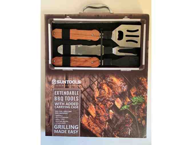 BBQ Pit Master Tools - Chillin' and Grillin'