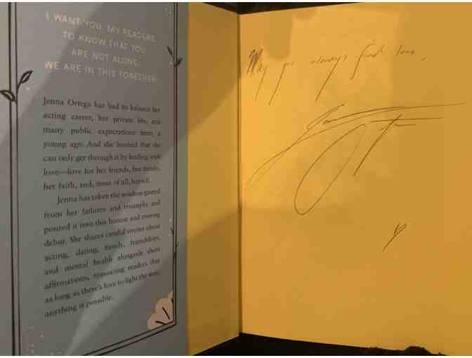 Jenna Ortega signed book