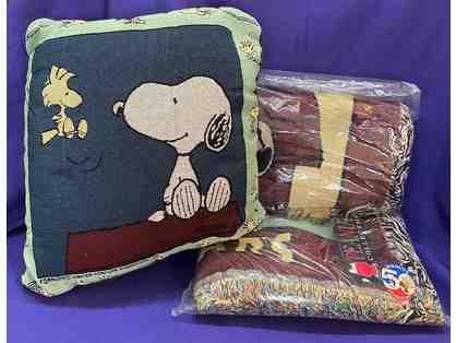 Peanuts Collection - Throw and Pillow
