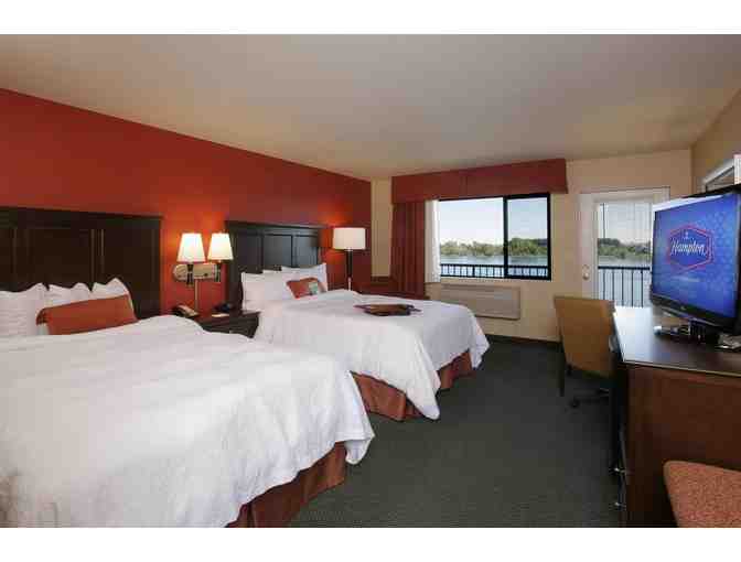 Golf, Stay and Dine on the Columbia: Columbia Point, Hampton Inn & Anthony's