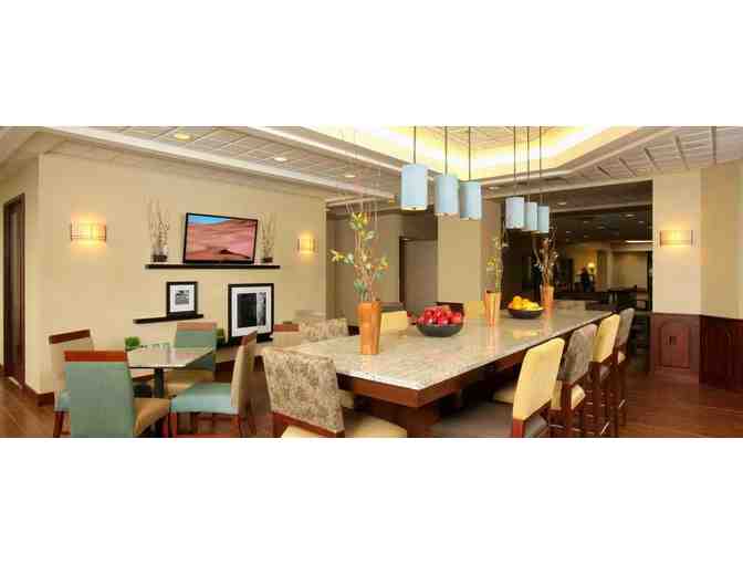 Golf, Stay and Dine on the Columbia: Columbia Point, Hampton Inn & Anthony's